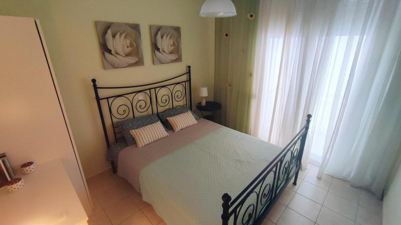 Cosy Apartment By The Sea Metamorfosi  Exteriör bild